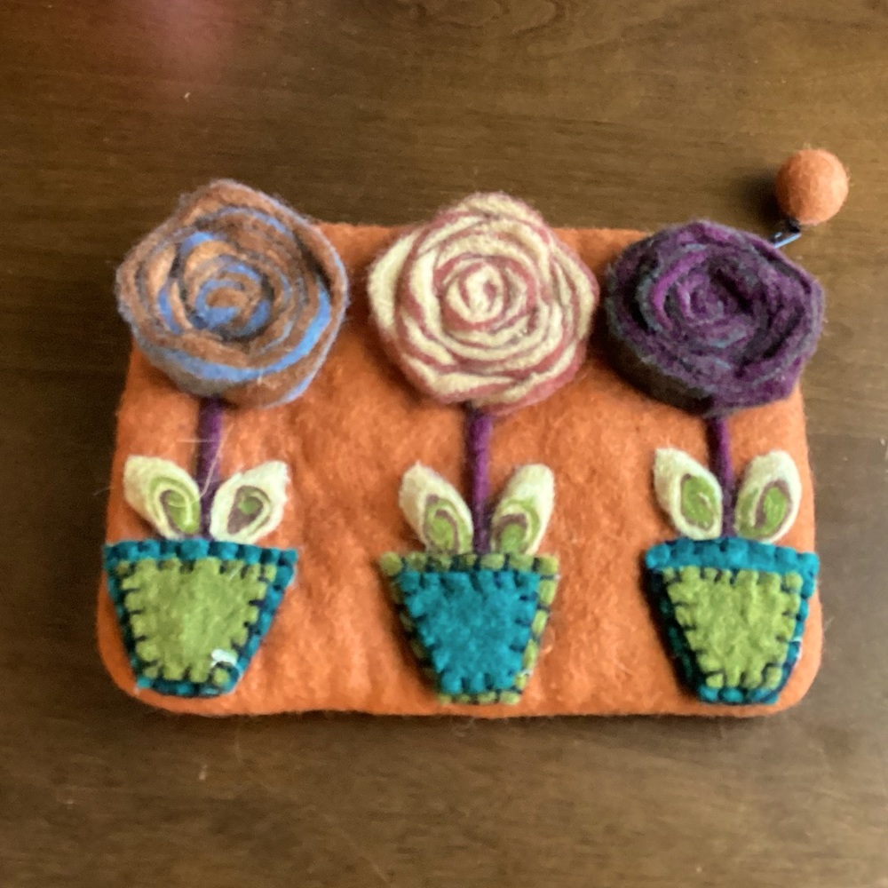🌸RISING TIDE Handmade in Nepal Wool Zip Pouch